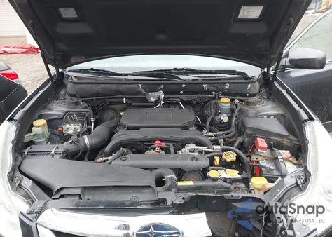 2011 Subaru Outback 2.5I Premium z USA, uszkodzony, nr VIN 4S4BRCGCXB3389954